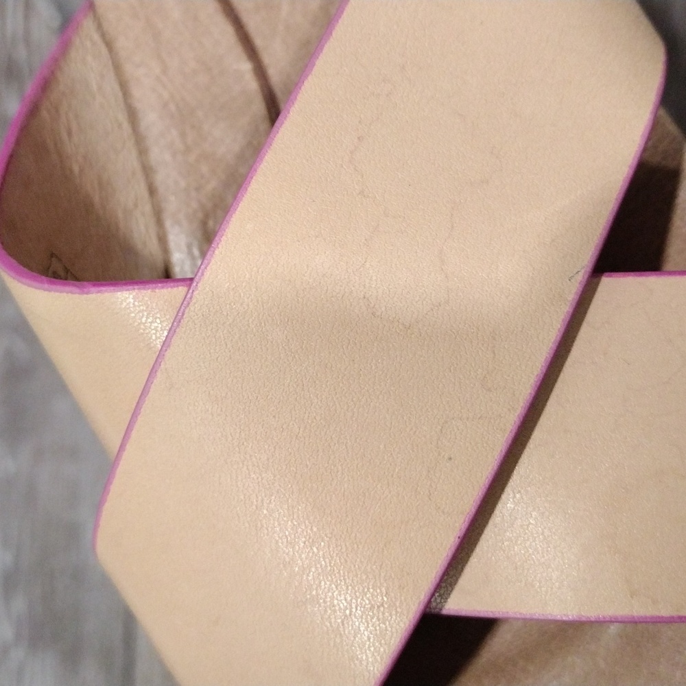 UGG womens light tan leather sandals with purple trim. Size 9 - Picture 12 of 14